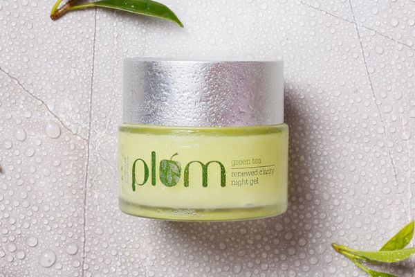 Plum Green Tea Renewed Clarity Night Gel Mini