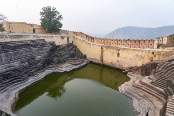 nahargarh fort stepwell